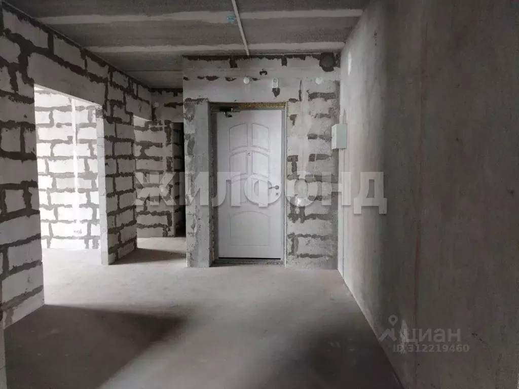 3-к кв. Новосибирская область, Новосибирский район, Краснообск рп, 6-й ... - Фото 0