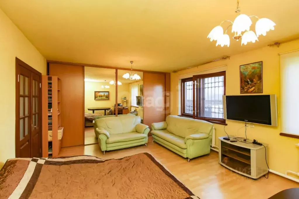 Дом в Тюменская область, Тюменский муниципальный округ, с. Ембаево ул. ... - Фото 1