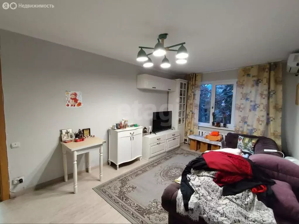 2-комнатная квартира: Алушта, улица 60 лет СССР, 7 (47.5 м) - Фото 2