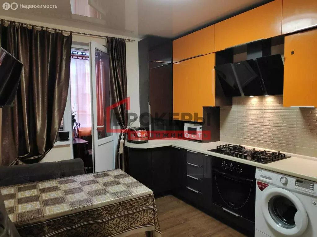 2-комнатная квартира: Севастополь, улица Руднева, 26/5 (74 м) - Фото 0