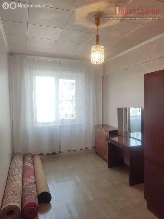 3-комнатная квартира: Астрахань, улица Маркина, 104 (59.5 м) - Фото 1
