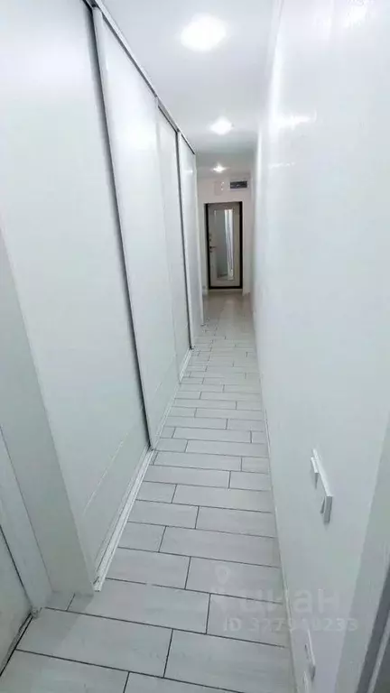 3-к кв. Краснодарский край, Сочи Гагарина мкр, ул. Чайковского, 27 ... - Фото 2