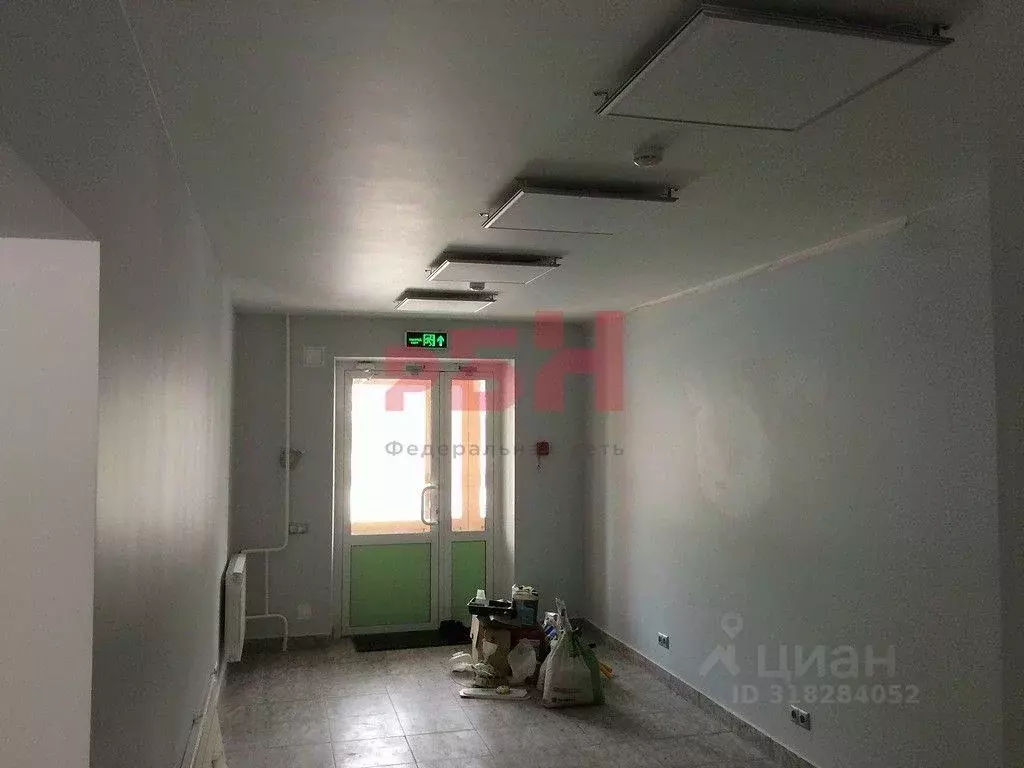 Торговая площадь в Тюменская область, Тюмень ул. Домостроителей, 6а ... - Фото 0