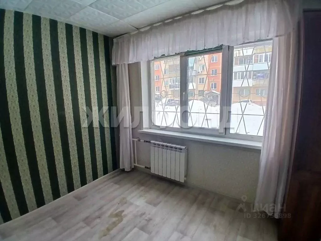 Комната Новосибирская область, Новосибирск ул. Петухова, 92 (17.2 м) - Фото 2