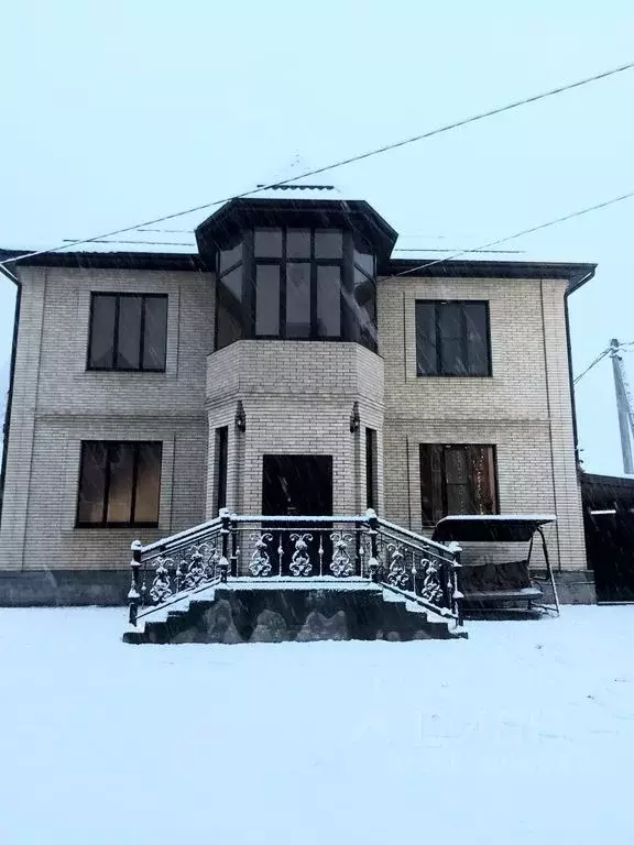 Дом в Карачаево-Черкесия, Теберда Карачаевский городской округ, ул. ... - Фото 0