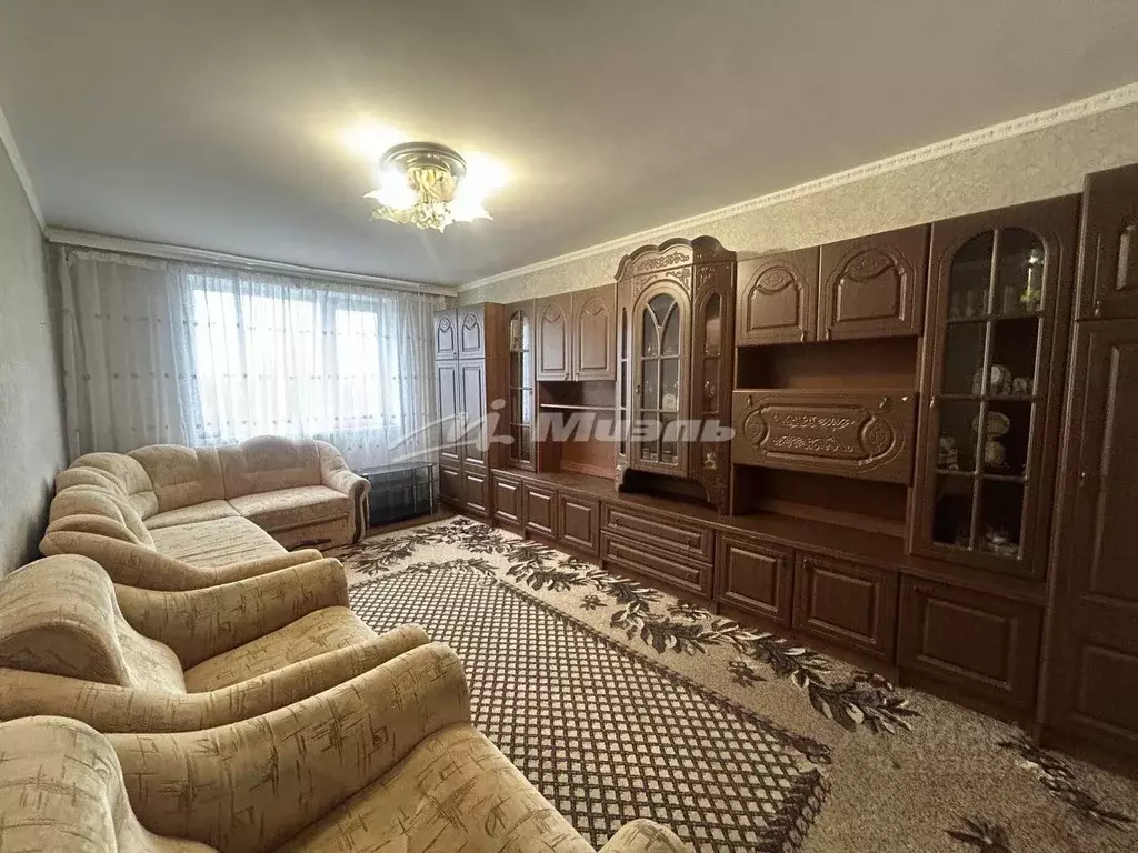 3-к кв. Крым, Красногвардейский район, Октябрьское пгт ул. Цурцумия, ... - Фото 1