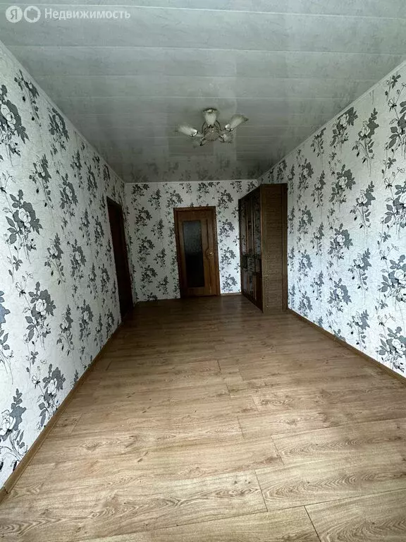 3-комнатная квартира: Брянск, улица Островского, 77А (51 м) - Фото 1