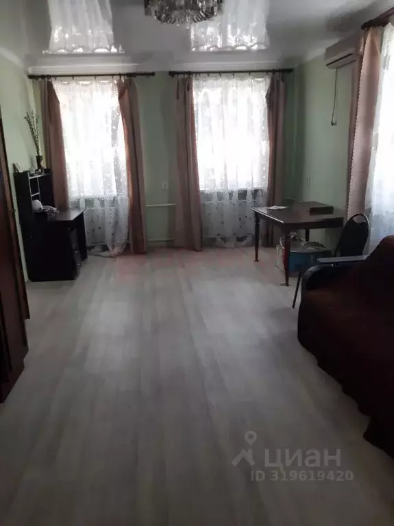 Дом в Ростовская область, Новочеркасск ул. Фрунзе, 130 (120 м) - Фото 1