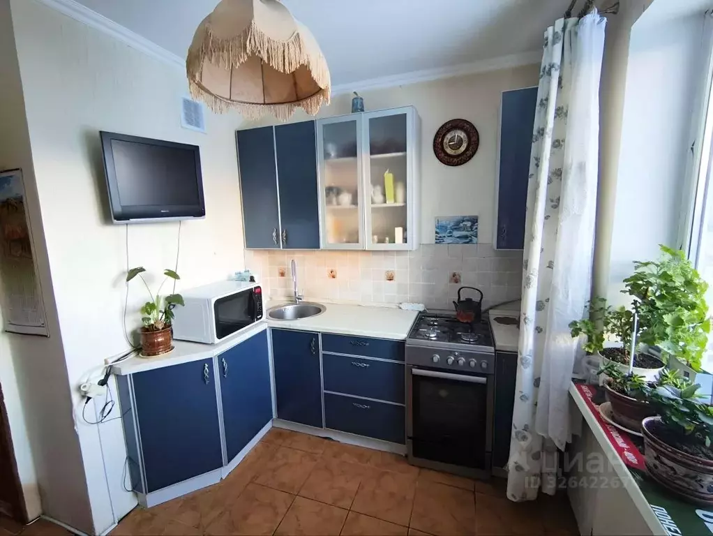 2-к кв. Московская область, Серпухов ул. Войкова, 34а (50.0 м) - Фото 1