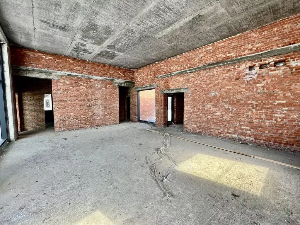 Дом в Ростовская область, Аксай ул. Янтарная, 1 (230 м) - Фото 0