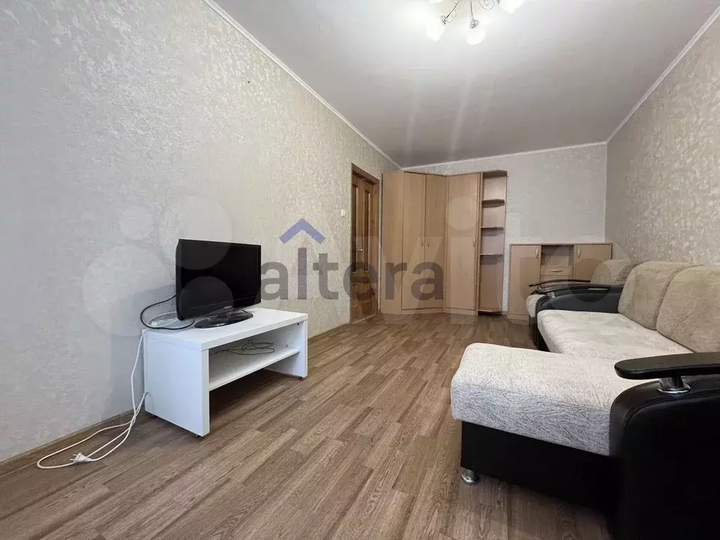 1-к. квартира, 35 м, 8/10 эт. - Фото 1