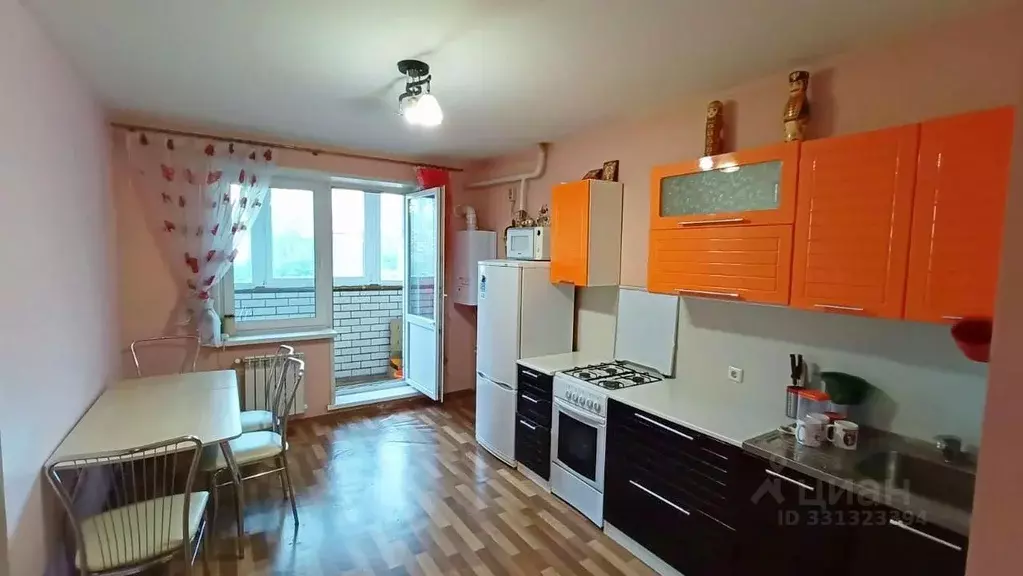 2-к кв. Чувашия, Чебоксары Ярмарочная ул., 7к2 (62.0 м) - Фото 1