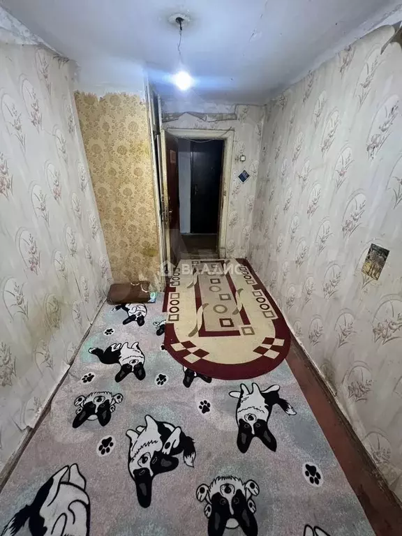 Комната 11 м в 8-к., 1/5 эт. - Фото 0