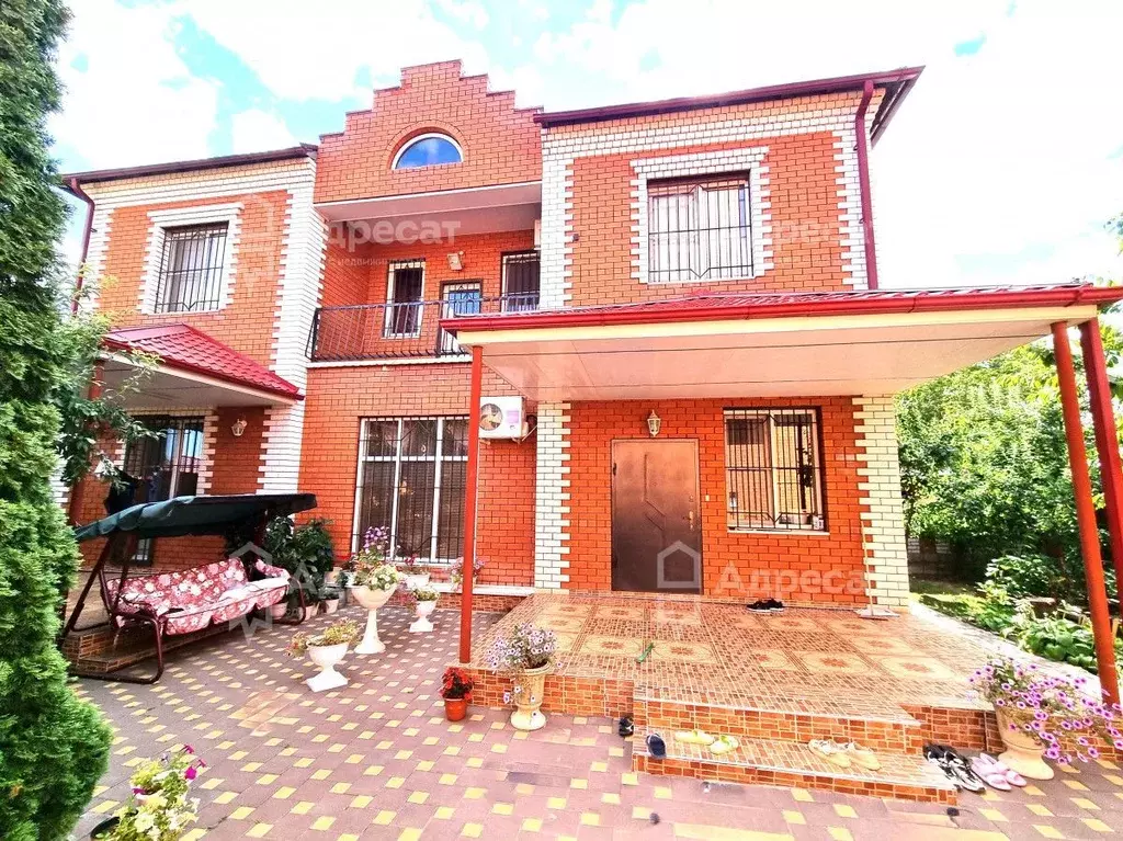 Дом в Волгоградская область, Волгоград Ингульская ул. (296 м) - Фото 1