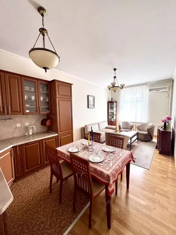 4-к кв. Москва ул. Трофимова, 3 (90.0 м) - Фото 0