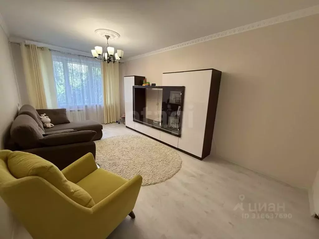 3-к кв. Тюменская область, Тюмень ул. 30 лет Победы, 94 (70.0 м) - Фото 0