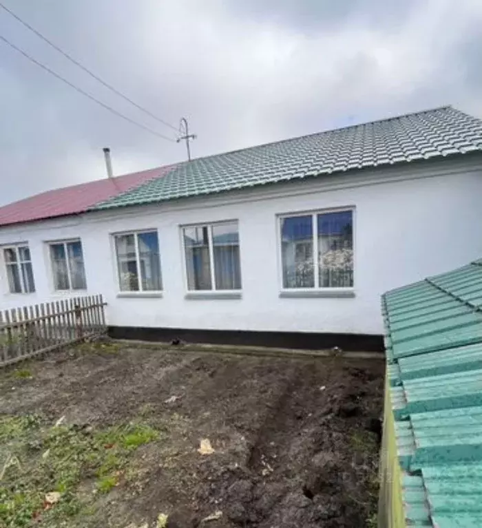 Дом в Омская область, Большеречье рп ул. Некрасова (56 м) - Фото 1