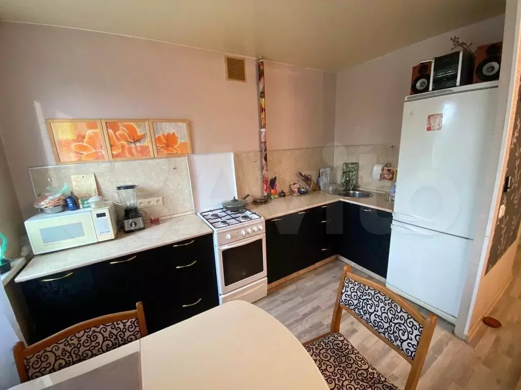 3-к. квартира, 58 м, 2/9 эт. - Фото 0