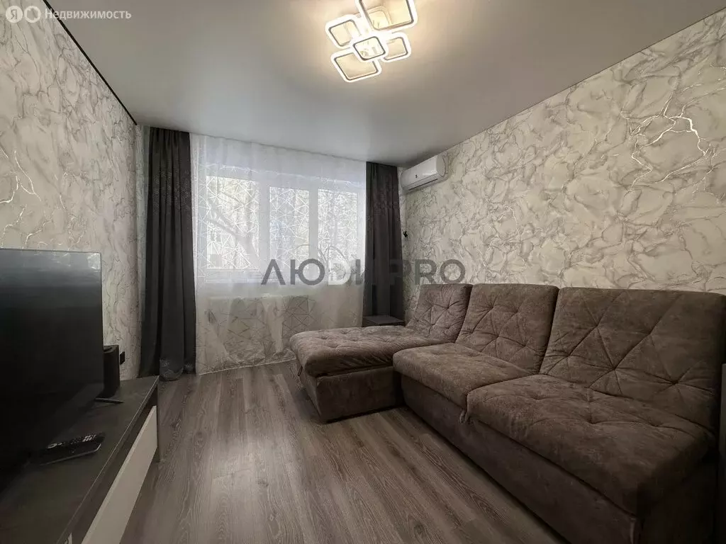 3-комнатная квартира: Уфа, улица Сергея Вострецова, 14/1 (60 м) - Фото 2