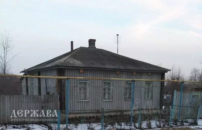 Дом в Белгородская область, Старооскольский городской округ, с. ... - Фото 1