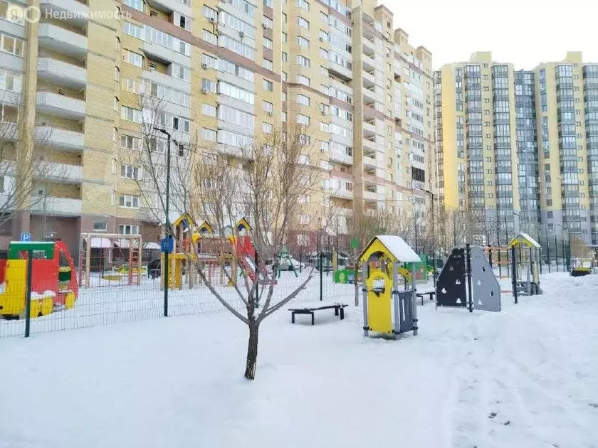 1-комнатная квартира: Тюмень, улица Мельникайте, 142 (35.8 м) - Фото 0