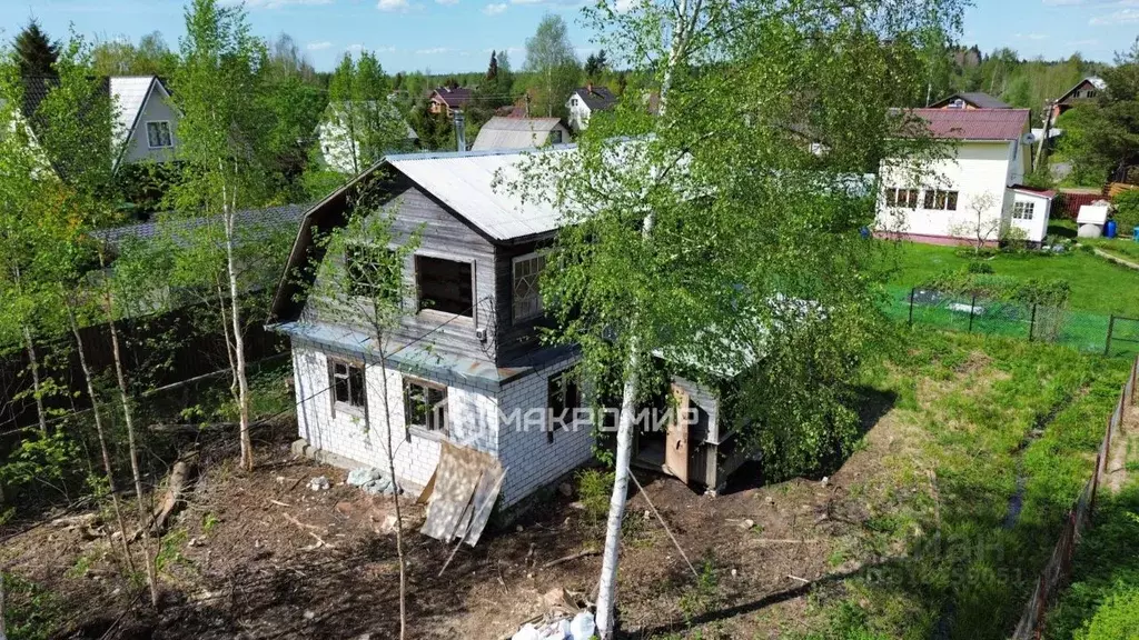 Дом в Ленинградская область, Выборгский район, Рощинское городское ... - Фото 0