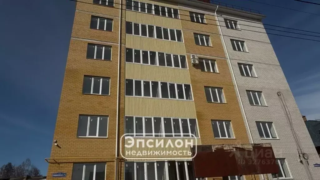 2-к кв. Курская область, Курск Рябиновая ул., 17Б (74.0 м) - Фото 1