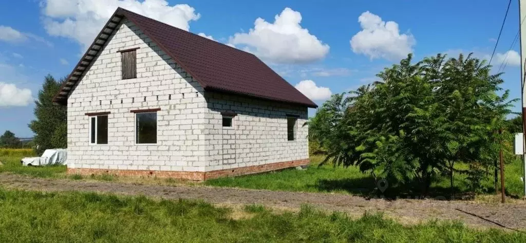 Дом в Орловская область, Кромской район, Большеколчевское с/пос, д. ... - Фото 1