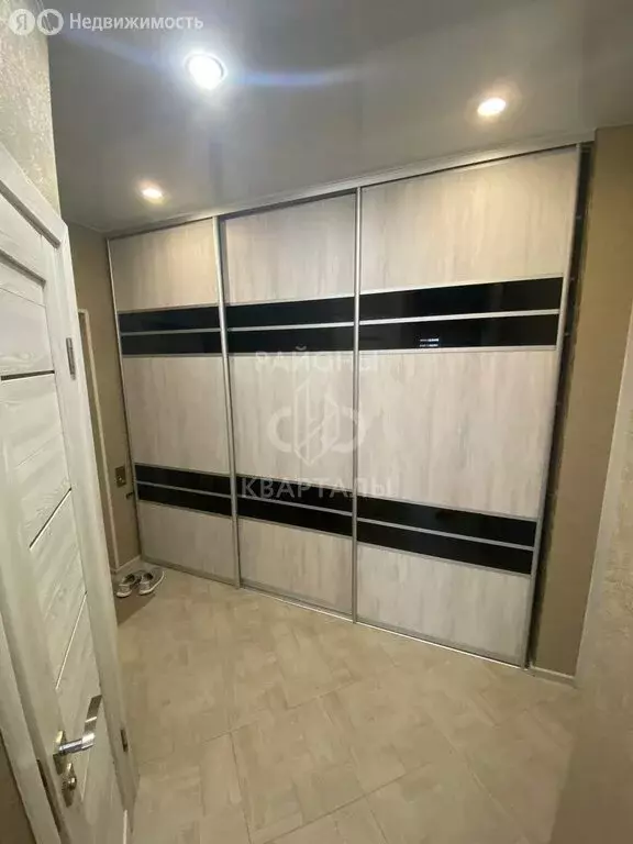 2-комнатная квартира: Волгоград, Промышленная улица, 8 (58 м) - Фото 0