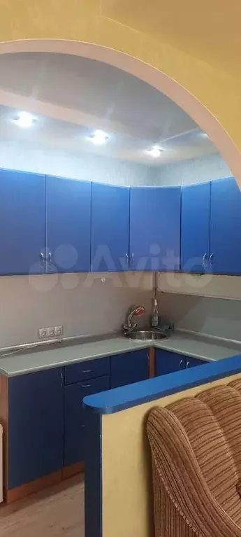 Комната 18 м в 4-к, 1/5 эт. - Фото 0