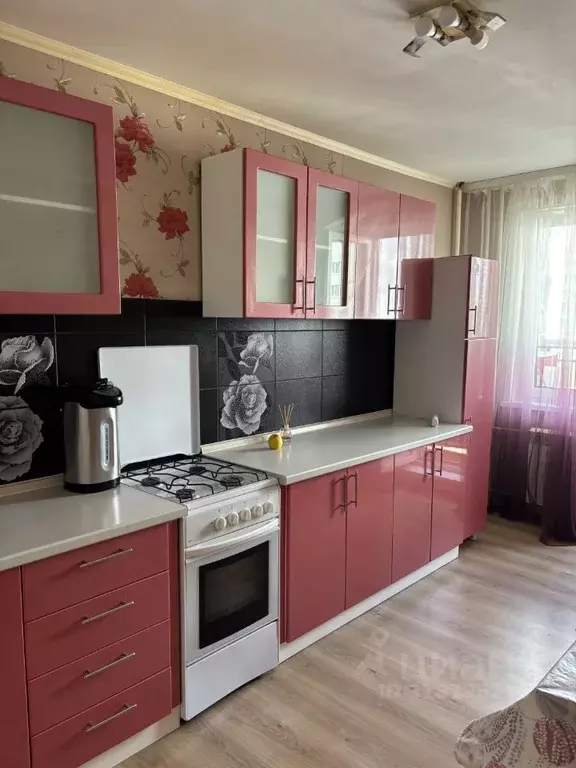 3-к кв. Чувашия, Чебоксары ул. П.В. Дементьева, 3к2 (70.0 м) - Фото 0
