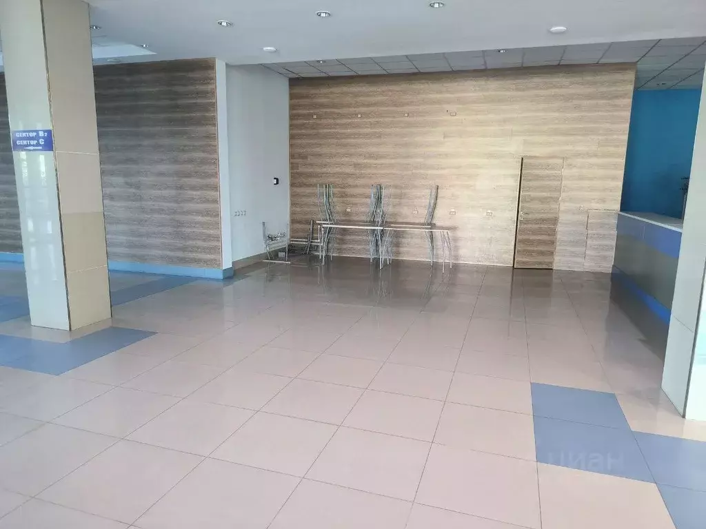 Помещение свободного назначения в Калмыкия, Элиста ул. С.М. Буденного, ... - Фото 1