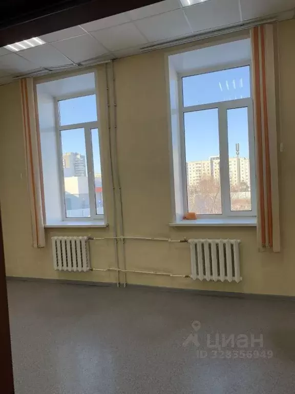 Офис в Красноярский край, Красноярск ул. Ленина, 221А (28 м) - Фото 1