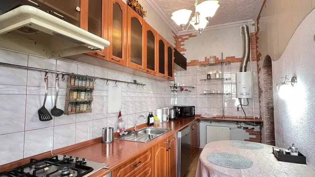 2-к. квартира, 70 м, 3/3 эт. - Фото 0