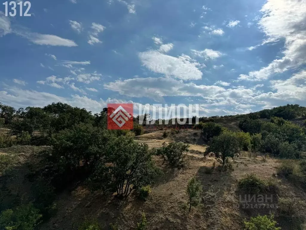 Участок в Крым, Алушта муниципальный округ, с. Приветное ул. Горького, ... - Фото 2