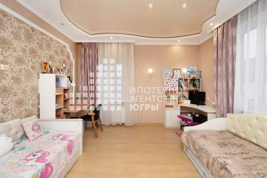 Дом в Ханты-Мансийский АО, Ханты-Мансийск ул. Зырянова, 18 (481 м) - Фото 0