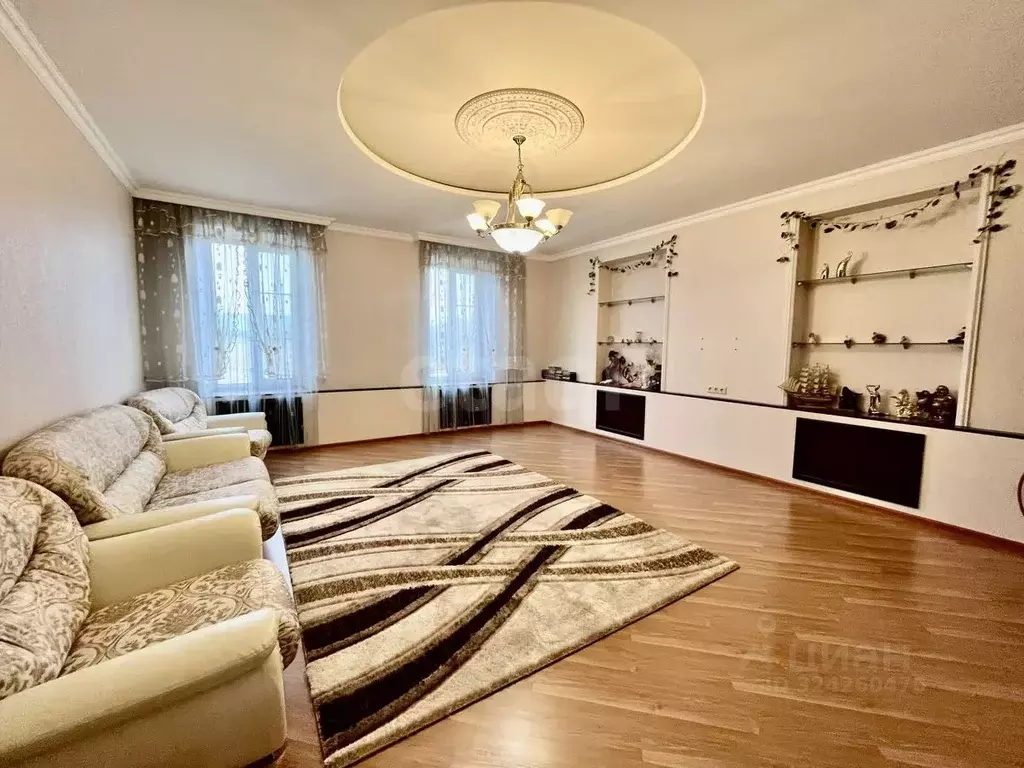 6-к кв. Астраханская область, Астрахань ул. Гагарина, 62 (220.0 м) - Фото 1