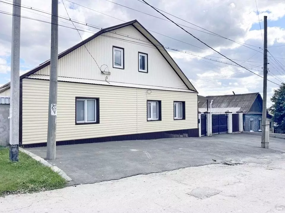 Дом в Саратовская область, Вольск Балашовская ул., 13 (144 м) - Фото 1