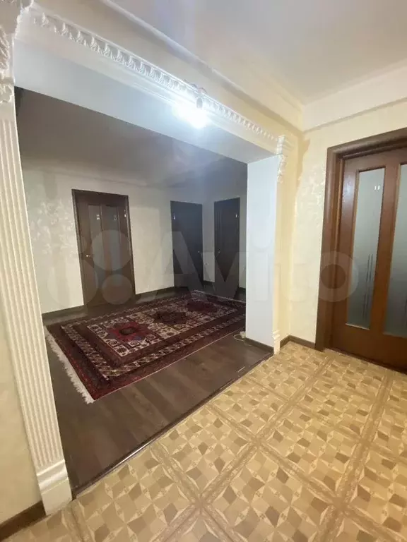 2-к. квартира, 60 м, 8/10 эт. - Фото 1