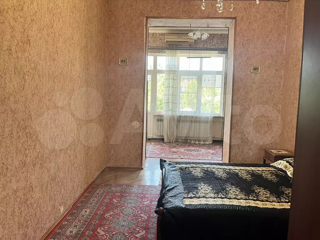 2-к. квартира, 70 м, 2/4 эт. - Фото 1