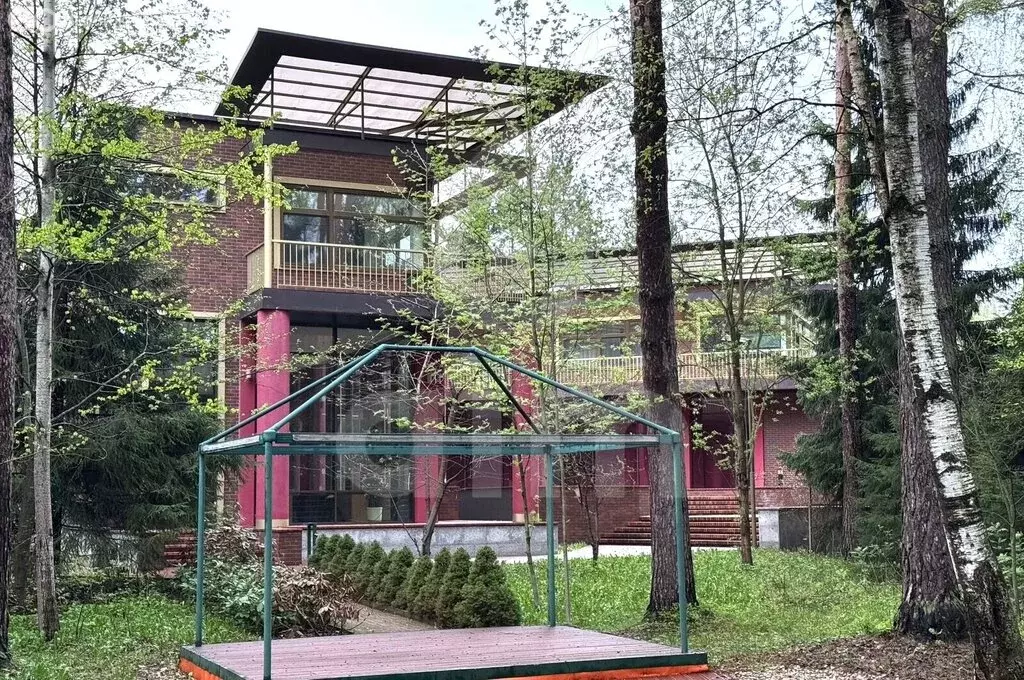 Дом в Московская область, городской округ Красногорск, деревня ... - Фото 2