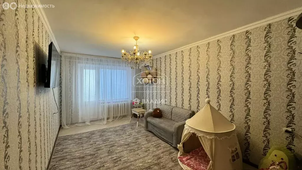 4-комнатная квартира: Элиста, 8-й микрорайон, 60 (84.1 м) - Фото 1