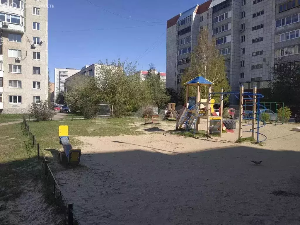 3-комнатная квартира: Тюмень, улица Газовиков, 8 (66 м) - Фото 2