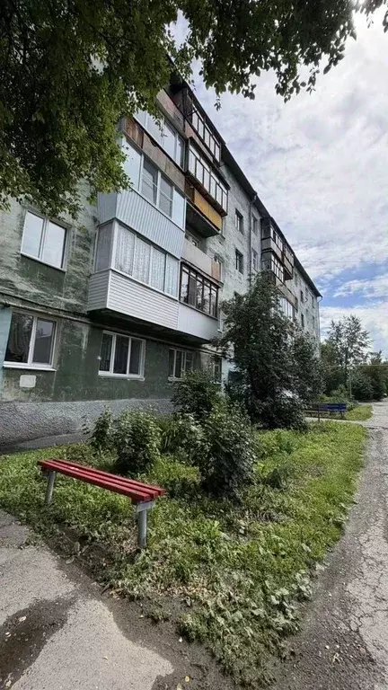 2-к кв. Свердловская область, Асбест ул. Ладыженского, 26 (43.0 м) - Фото 1
