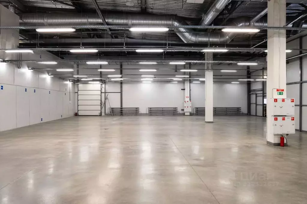 Склад в Татарстан, Казань ул. Оренбургский Тракт, 160к2 (200 м) - Фото 1