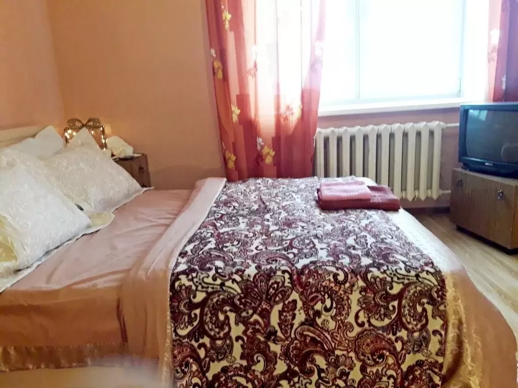 2-к кв. Кировская область, Киров ул. Горького, 19 (70.0 м) - Фото 1