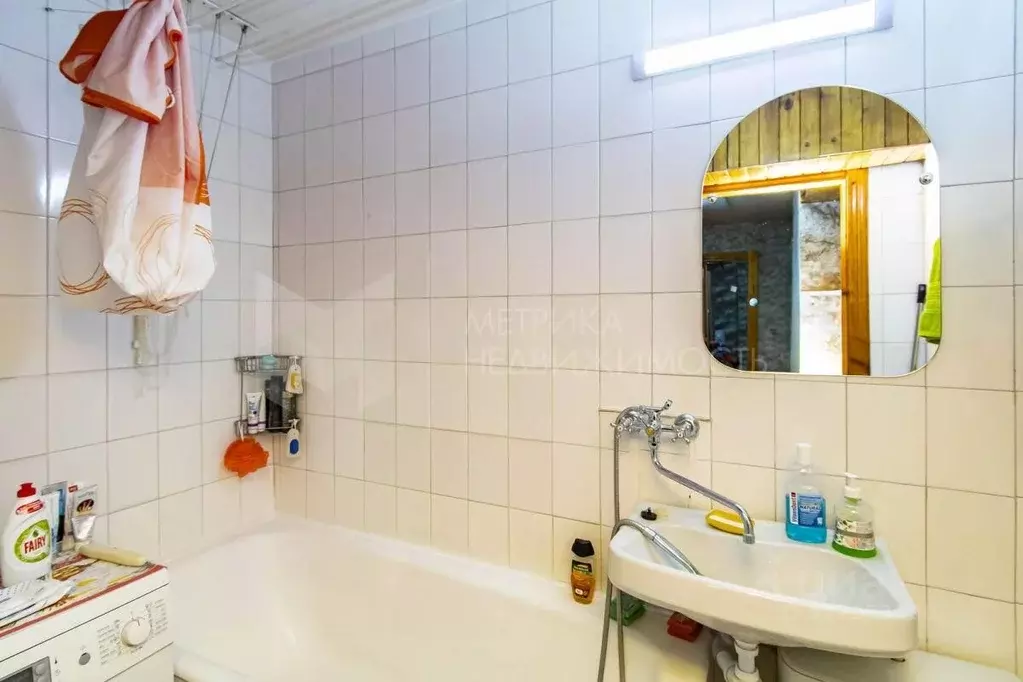 2-к кв. Тюменская область, Тюмень Одесская ул., 18а (46.9 м) - Фото 1