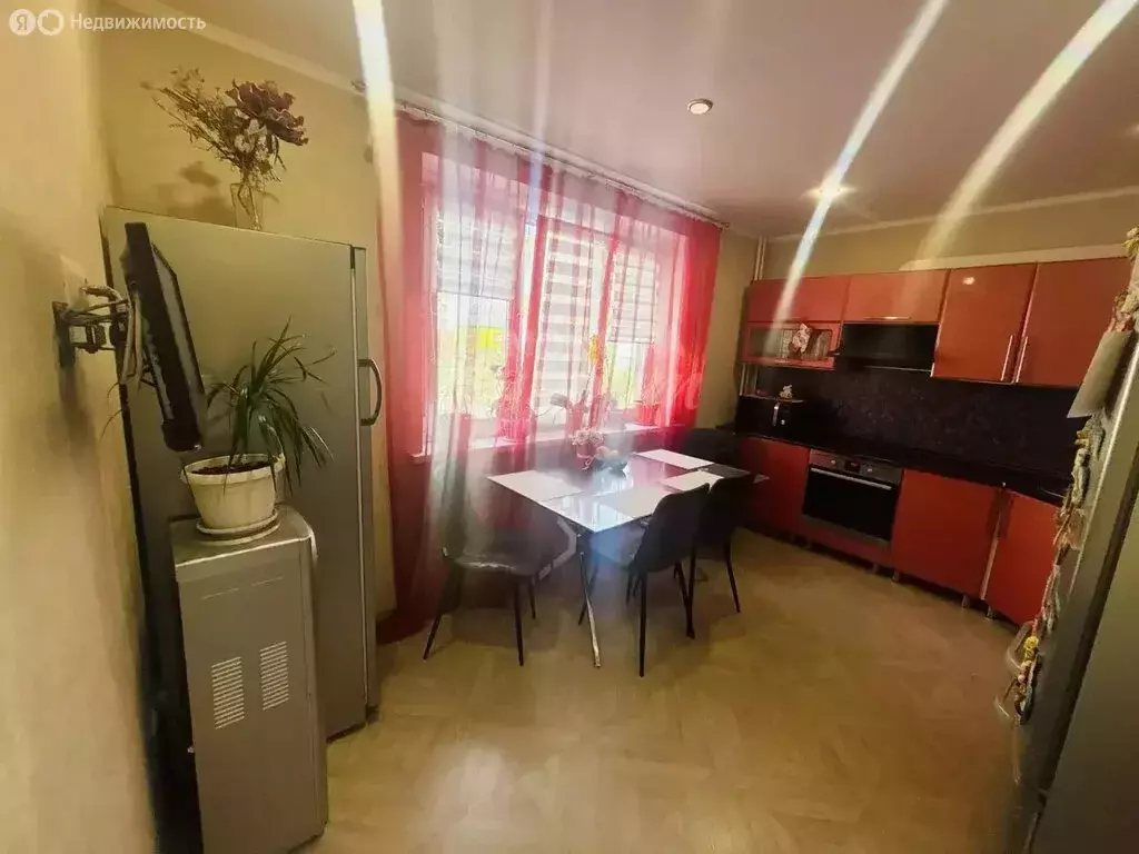 3-комнатная квартира: Магнитогорск, улица Жукова, 17 (82 м) - Фото 2