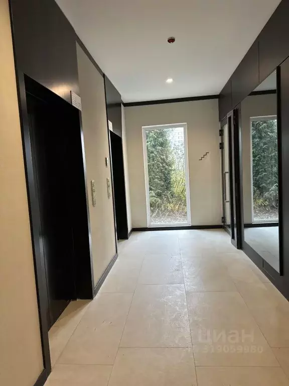 Комната Тюменская область, Тюмень ул. 50 лет Октября, 57Ак1 (40.0 м) - Фото 2