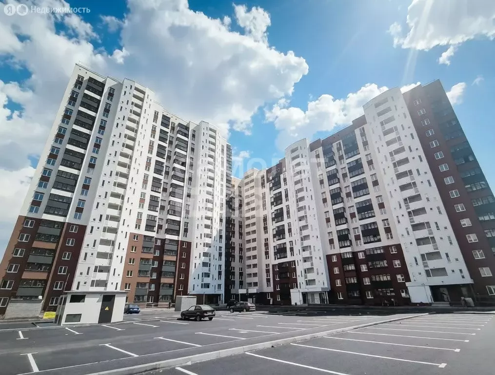 3-комнатная квартира: Челябинск, улица Университетская Набережная, 109 ... - Фото 2